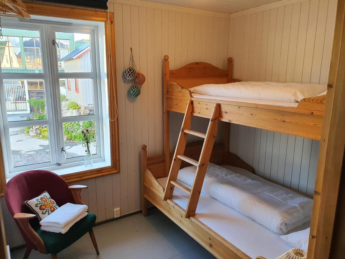 Heimbrygga Restaurant & Accommodation Skrova Eksteriør billede