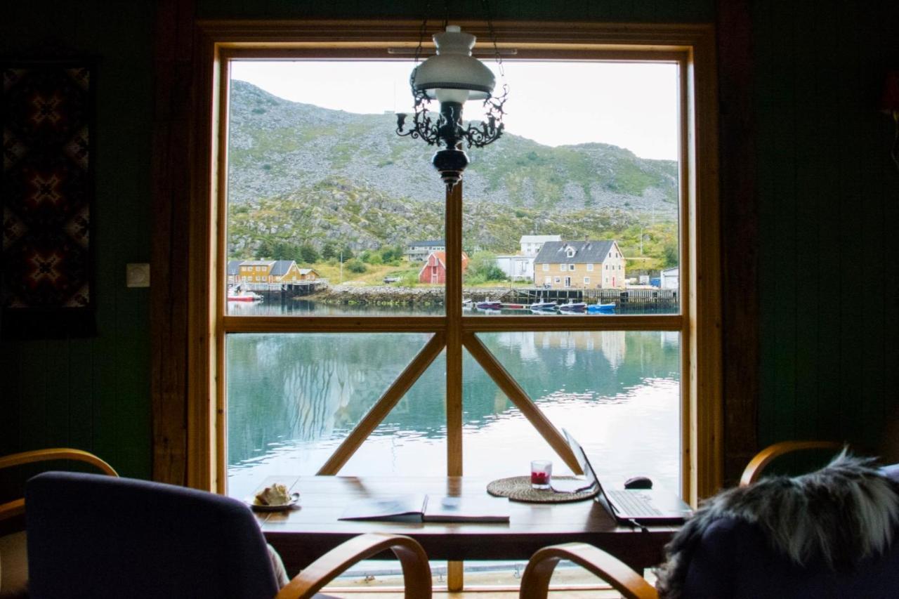 Heimbrygga Restaurant & Accommodation Skrova Eksteriør billede