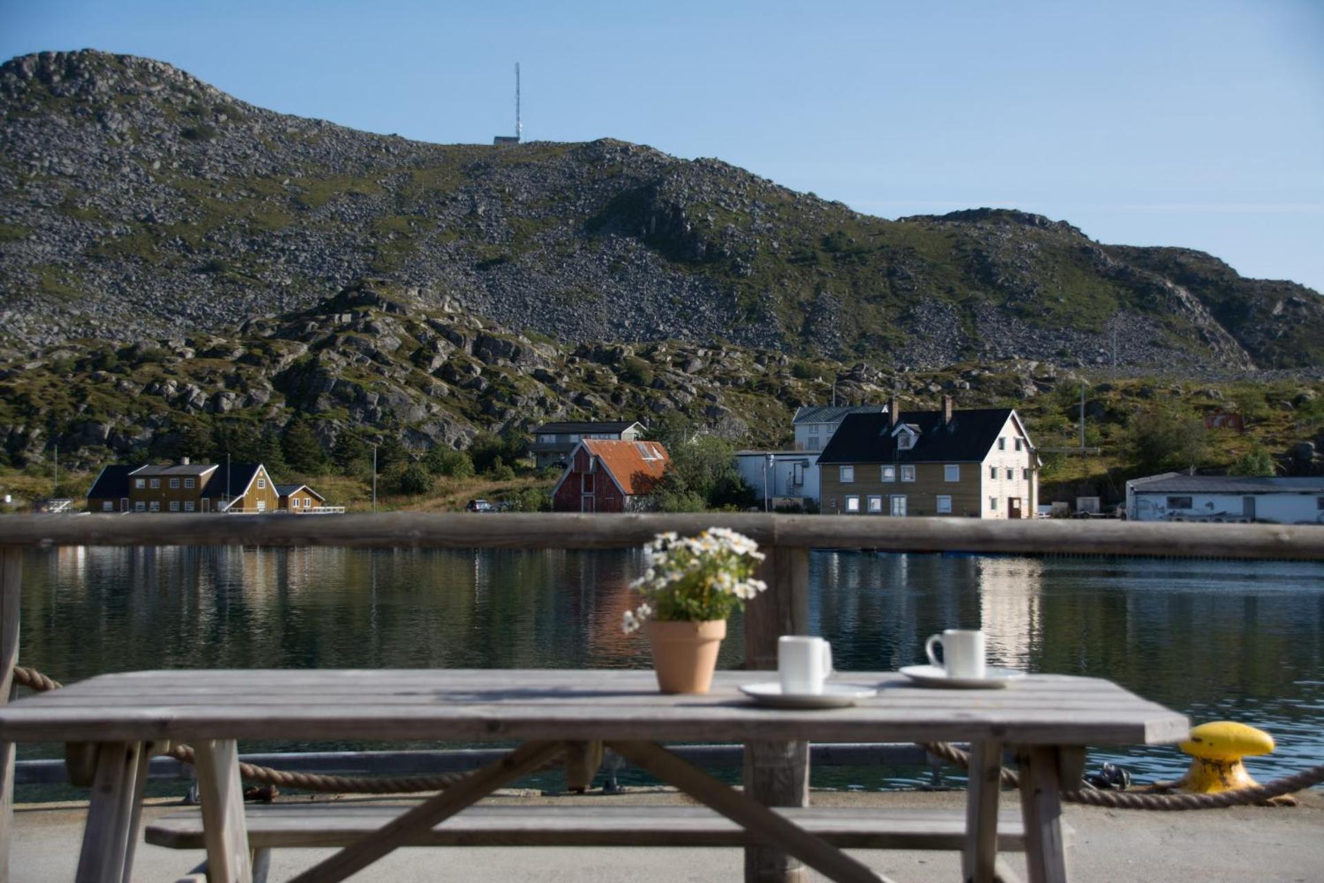 Heimbrygga Restaurant & Accommodation Skrova Eksteriør billede